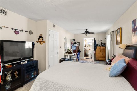 Casa en venta en Pinellas Park, Florida, 3 dormitorios, 193.52 m2 № 1902932 - foto 22