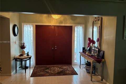 Villa ou maison à vendre à Tamarac, Floride: 3 chambres, 222.5 m2 № 2061205 - photo 1