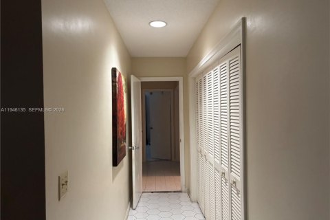 Villa ou maison à vendre à Tamarac, Floride: 3 chambres, 222.5 m2 № 2061205 - photo 7