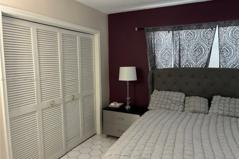 Villa ou maison à vendre à Tamarac, Floride: 3 chambres, 222.5 m2 № 2061205 - photo 18