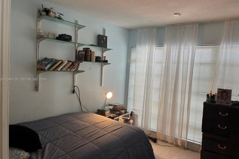 Villa ou maison à vendre à Tamarac, Floride: 3 chambres, 222.5 m2 № 2061205 - photo 19