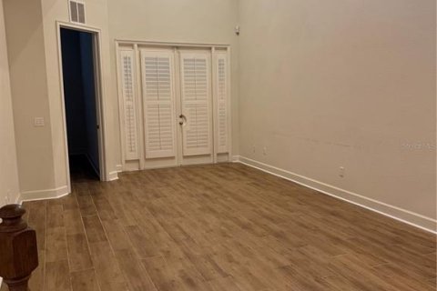 Condominio en venta en Gainesville, Florida, 3 dormitorios, 212.28 m2 № 1774695 - foto 2