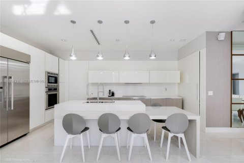 Купить виллу или дом в Майами, Флорида 5 спален, № 1986659 - фото 16