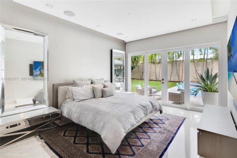 Купить виллу или дом в Майами, Флорида 5 спален, № 1986659 - фото 10