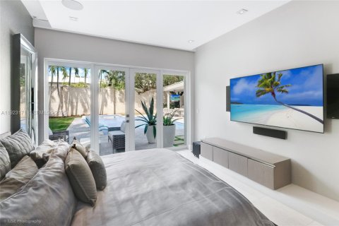 Купить виллу или дом в Майами, Флорида 5 спален, № 1986659 - фото 11