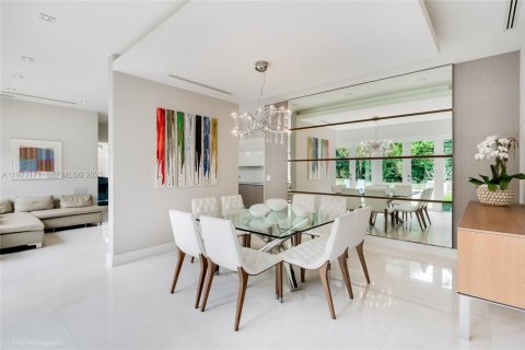 Купить виллу или дом в Майами, Флорида 5 спален, № 1986659 - фото 9