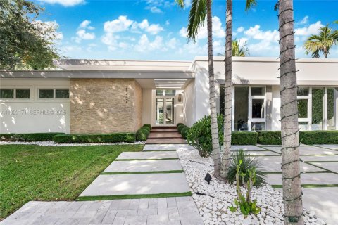 Купить виллу или дом в Майами, Флорида 5 спален, № 1986659 - фото 4