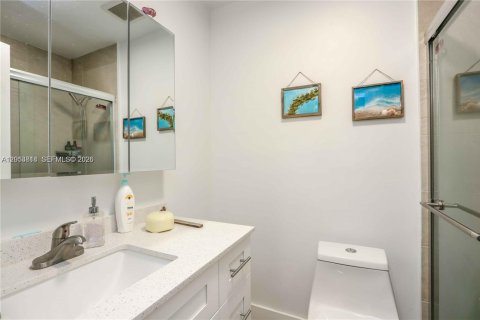 Townhouse in Sweetwater, Florida 2 bedrooms, 70.98 sq.m. № 2075677 - photo 5
