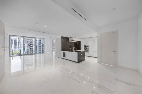 Condo in Miami, Florida, 2 bedrooms  № 1704128 - photo 5