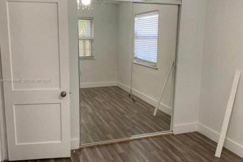 House in Fort Lauderdale, Florida 3 bedrooms, 92.9 sq.m. № 2045720 - photo 11