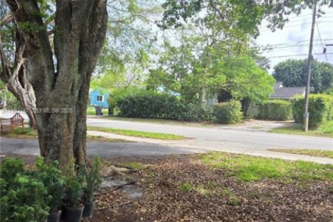 Immobilier commercial à louer à Hollywood, Floride: 1 chambre, 37.16 m2 № 2055781 - photo 2