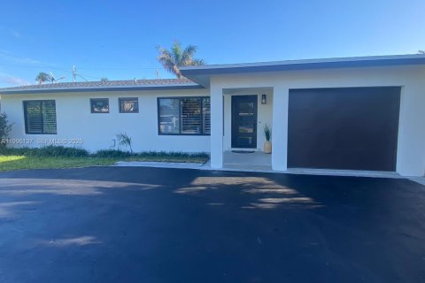 Villa ou maison à Lauderdale-by-the-Sea, Floride 4 chambres, 197.23 m2 № 2090668