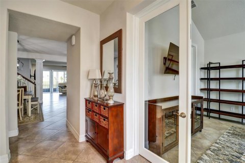 House in Orlando, Florida 4 bedrooms, 308.9 sq.m. № 2105560 - photo 8
