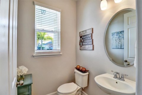 House in Orlando, Florida 4 bedrooms, 308.9 sq.m. № 2105560 - photo 25