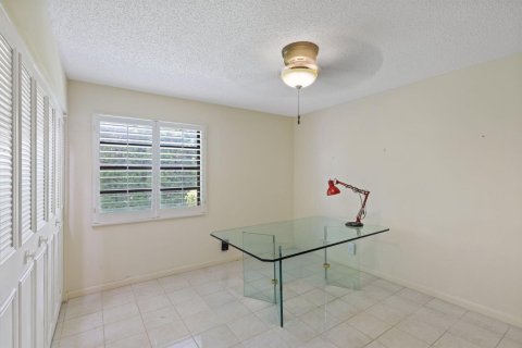 House in Gulf Stream, Florida 5 bedrooms, 295.89 sq.m. № 2190126 - photo 23