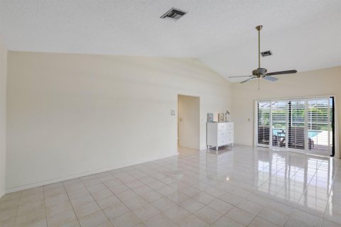 House in Gulf Stream, Florida 5 bedrooms, 295.89 sq.m. № 2190126 - photo 30