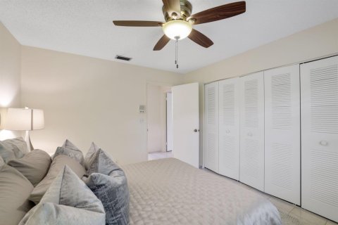 House in Gulf Stream, Florida 5 bedrooms, 295.89 sq.m. № 2190126 - photo 27