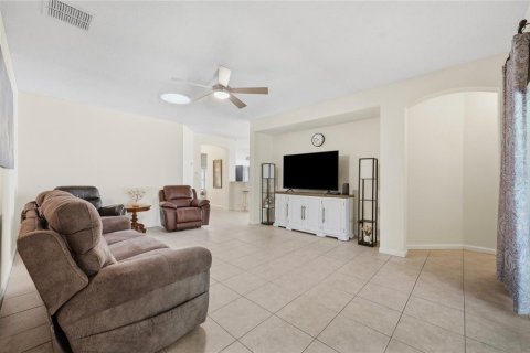 House in DeLand, Florida 3 bedrooms, 166.57 sq.m. № 2396881 - photo 14