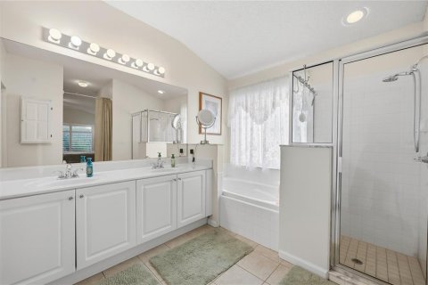 House in DeLand, Florida 3 bedrooms, 166.57 sq.m. № 2396881 - photo 16