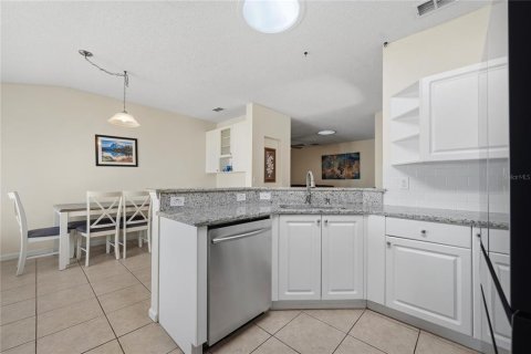 House in DeLand, Florida 3 bedrooms, 166.57 sq.m. № 2396881 - photo 9