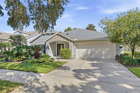 House in DeLand, Florida 3 bedrooms, 166.57 sq.m. № 2396881 - photo 2