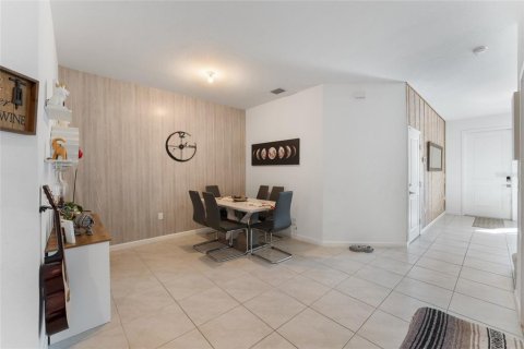 Townhouse in Miami, Florida 3 bedrooms, 141.58 sq.m. № 2110285 - photo 7