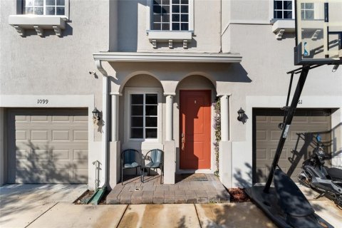 Townhouse in Miami, Florida 3 bedrooms, 141.58 sq.m. № 2110285 - photo 3