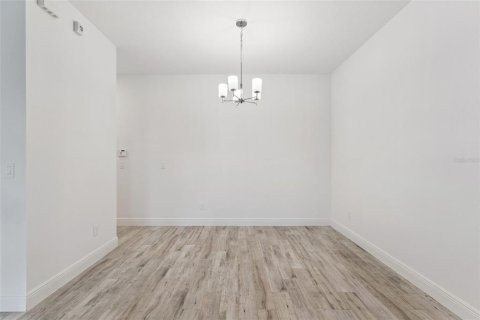 Adosado en alquiler en Orlando, Florida, 3 dormitorios, 171.68 m2 № 1910384 - foto 9