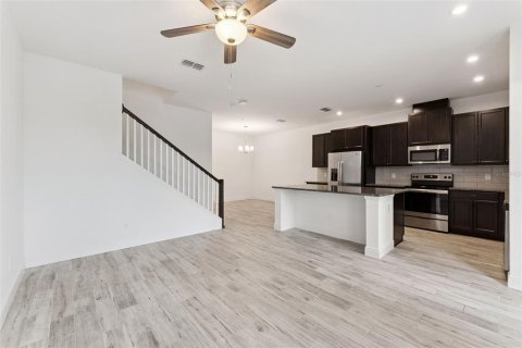 Adosado en alquiler en Orlando, Florida, 3 dormitorios, 171.68 m2 № 1910384 - foto 5