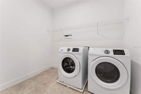Adosado en alquiler en Orlando, Florida, 3 dormitorios, 171.68 m2 № 1910384 - foto 19