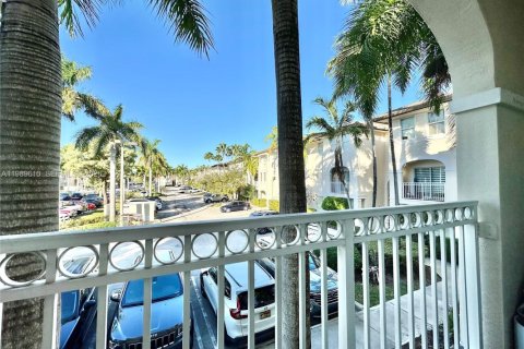 Copropriété à louer à Doral, Floride: 3 chambres, 116.69 m2 № 2051618 - photo 12