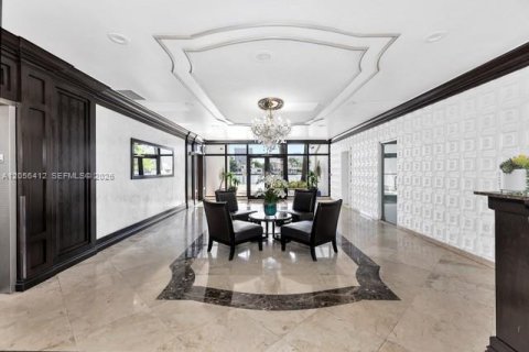 Купить кондоминиум в Бей-Харбор-Айлендс, Флорида 2 спальни, 120.77м2, № 2168305 - фото 28