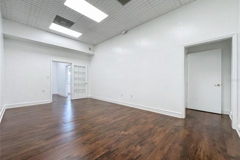 Immobilier commercial à louer à Kissimmee, Floride: 1487.37 m2 № 1826372 - photo 19