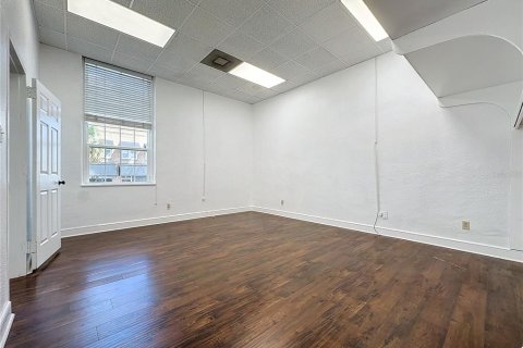 Immobilier commercial à louer à Kissimmee, Floride: 1487.37 m2 № 1826372 - photo 22