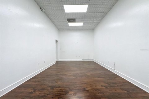 Immobilier commercial à louer à Kissimmee, Floride: 1487.37 m2 № 1826372 - photo 7