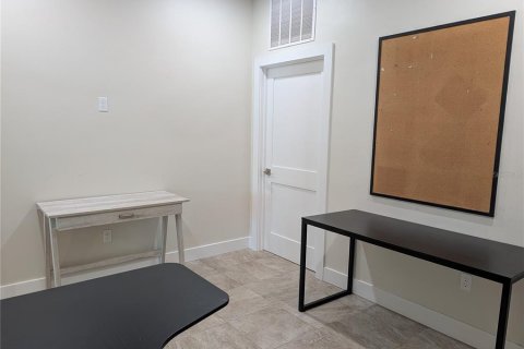 Immobilier commercial à louer à Sarasota, Floride: 13.29 m2 № 2387320 - photo 6