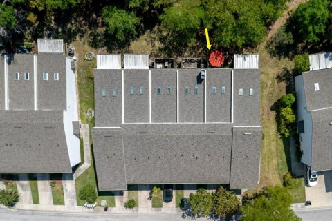 Townhouse in Pinellas Park, Florida 2 bedrooms, 110.55 sq.m. № 2223297 - photo 7
