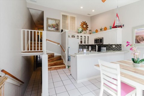 Townhouse in Pinellas Park, Florida 2 bedrooms, 110.55 sq.m. № 2223297 - photo 22