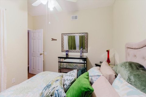 Townhouse in Pinellas Park, Florida 2 bedrooms, 110.55 sq.m. № 2223297 - photo 30