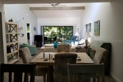 Снять в аренду кондоминиум в Сарасота, Флорида 3 комнаты, 112.5м2, № 213490 - фото 4
