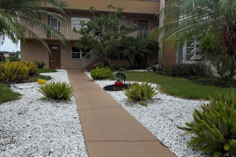 Condo in Delray Beach, Florida, 2 bedrooms  № 2265840 - photo 17