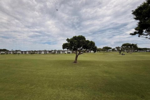 Condo in Delray Beach, Florida, 2 bedrooms  № 2265840 - photo 10