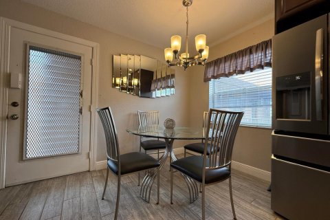 Condo in Delray Beach, Florida, 2 bedrooms  № 2265840 - photo 2