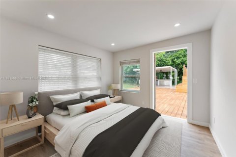 House in Fort Lauderdale, Florida 2 bedrooms, 92.9 sq.m. № 1807875 - photo 14