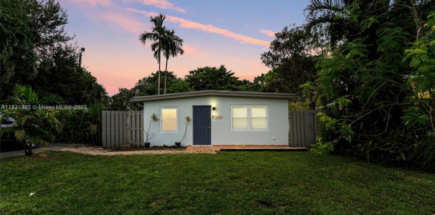House in Fort Lauderdale, Florida 2 bedrooms, 92.9 sq.m. № 1807875