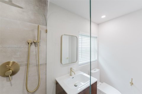 House in Fort Lauderdale, Florida 2 bedrooms, 92.9 sq.m. № 1807875 - photo 27
