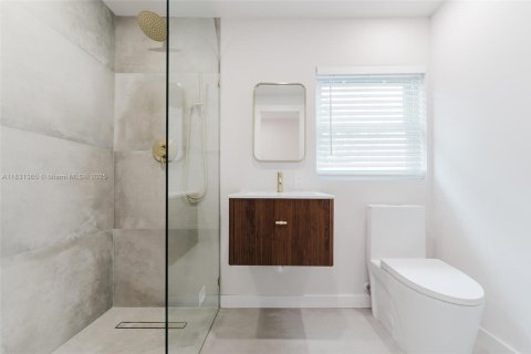 House in Fort Lauderdale, Florida 2 bedrooms, 92.9 sq.m. № 1807875 - photo 28
