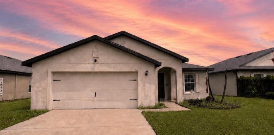 Casa en St. Lucie, Florida 3 dormitorios, 157.56 m2 № 2078356