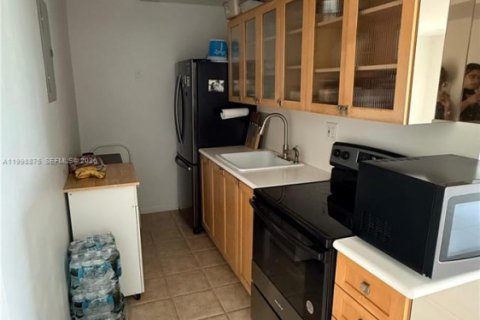 Appartement à louer à Miami, Floride: 2 chambres, 72.65 m2 № 2060932 - photo 7