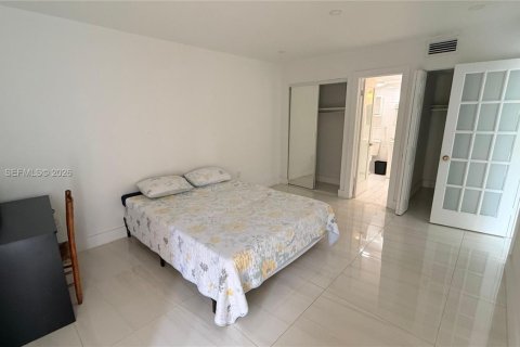 Appartement à louer à Miami, Floride: 2 chambres, 72.65 m2 № 2060932 - photo 10